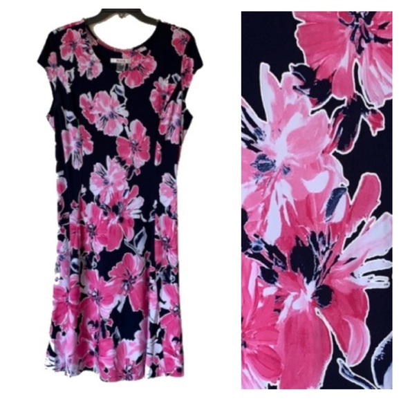 TanJay Dresses & Skirts - 🍒 TANJAY Floral Dress…Navy w/ Pink Floral … NWT!!!